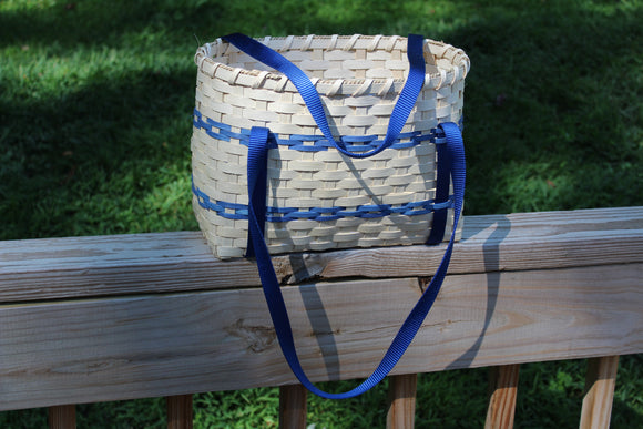 Amish Tote Basket